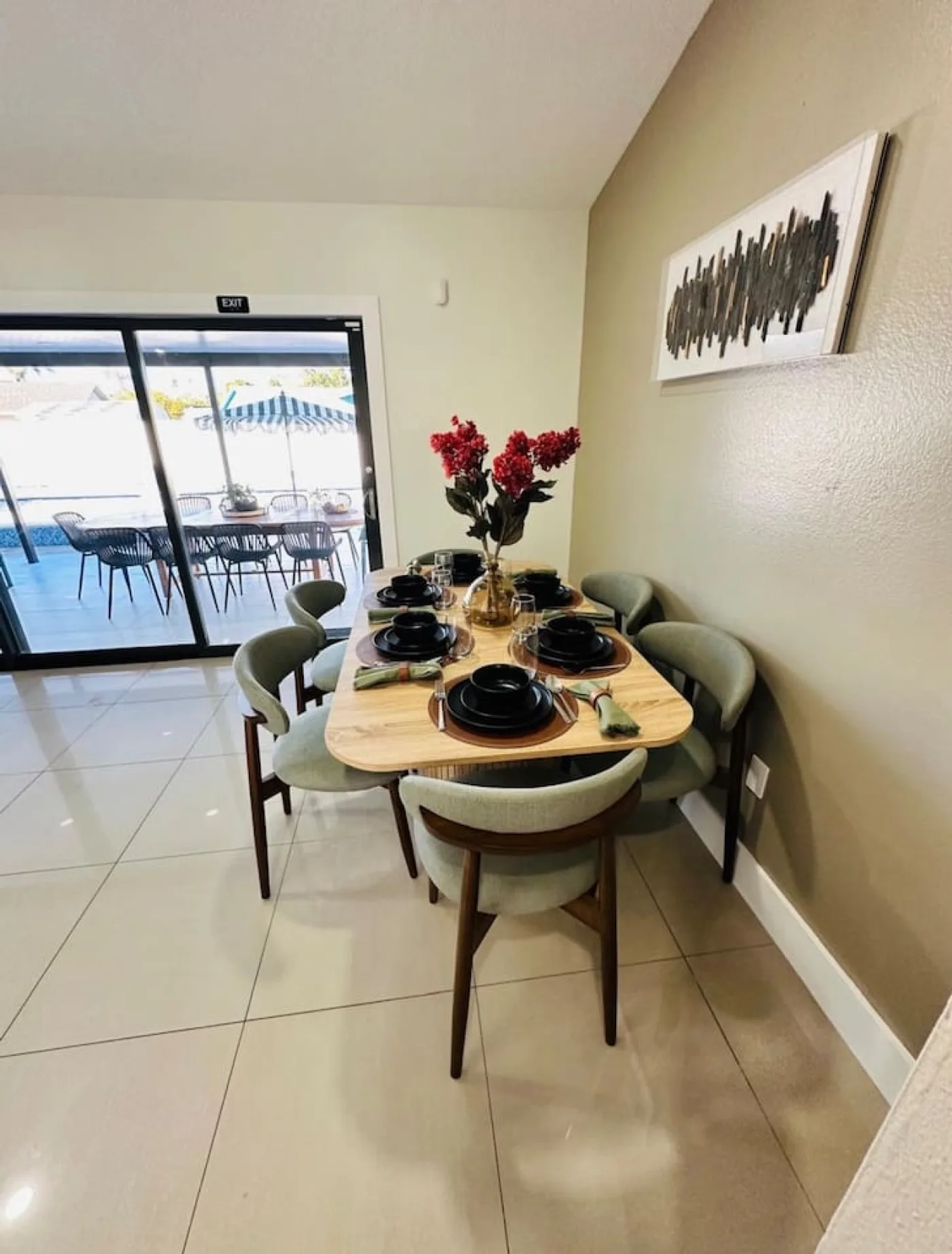 Bradenton Pool Home — Dining area