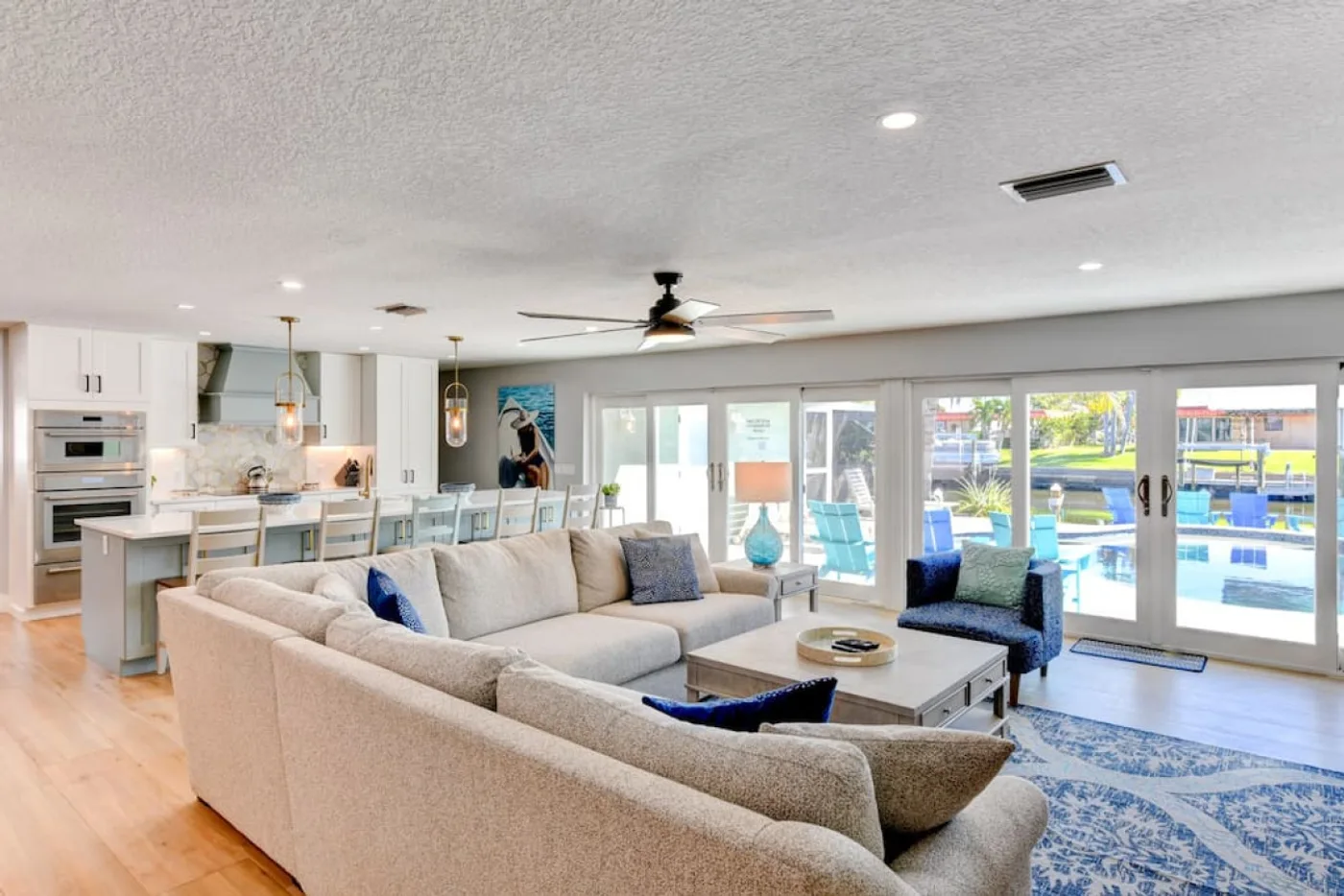 Dockside Dreams — Living room